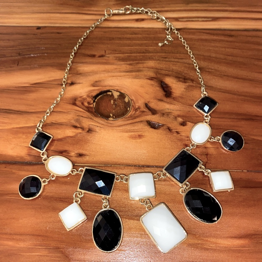 Black and White Necklace
